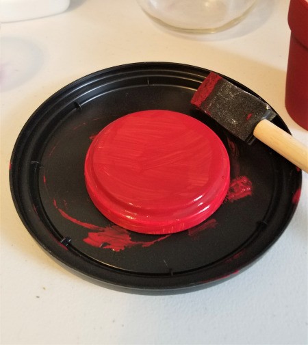 Making a Flower Pot Candy Dish - paint the lid