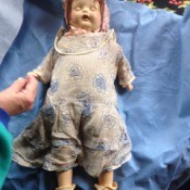 Identifying Old Dolls