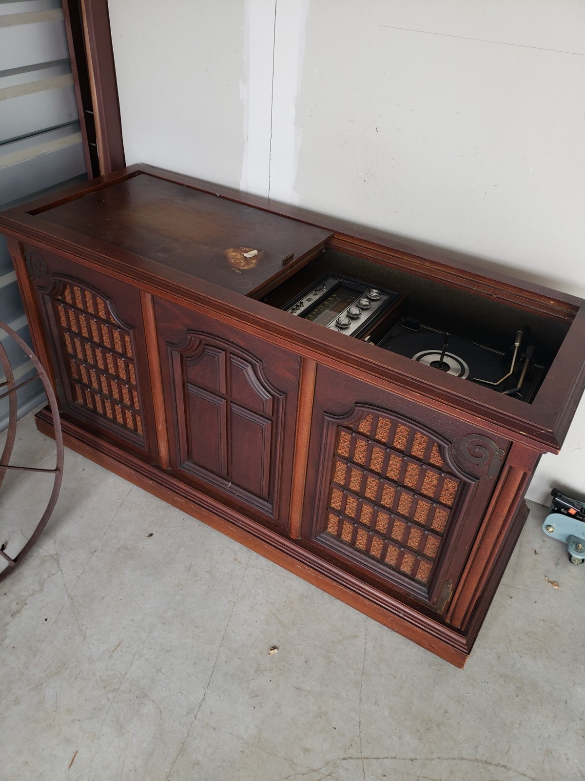 Value Of A Vintage Console Stereo System Thriftyfun