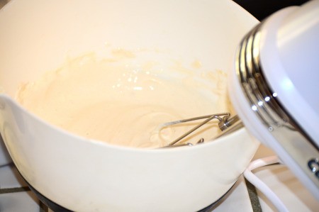 whipping cream cheese and egg