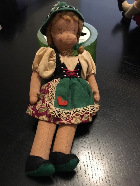 Finding the Value of Vintage Dolls