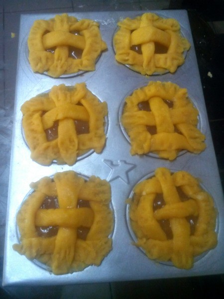 dough strips on top of Pineapple Tart