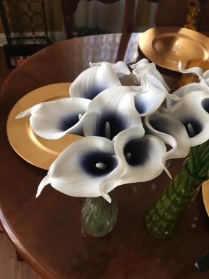 Removing Wrinkles from Faux Calla Lilies - faux lilies