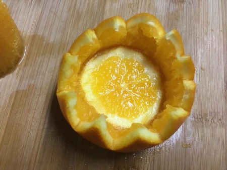 Decorative Baskets from Oranges - press one cut off end down into the bowl tightly