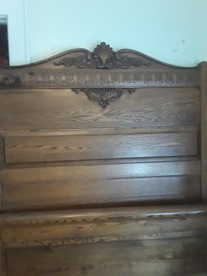 Value of an Antique Wooden Bed - antique headboard and footboard