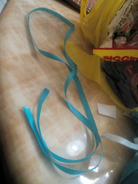 Lollipop Bouquet Garland - cut a piece of ribbon .5 meters long