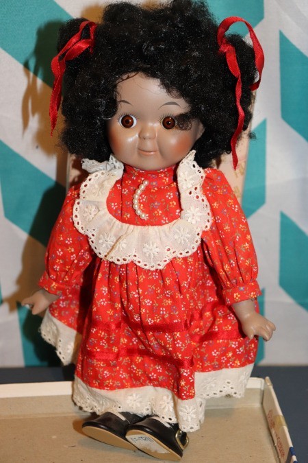 Finding the Value of Vintage Dolls