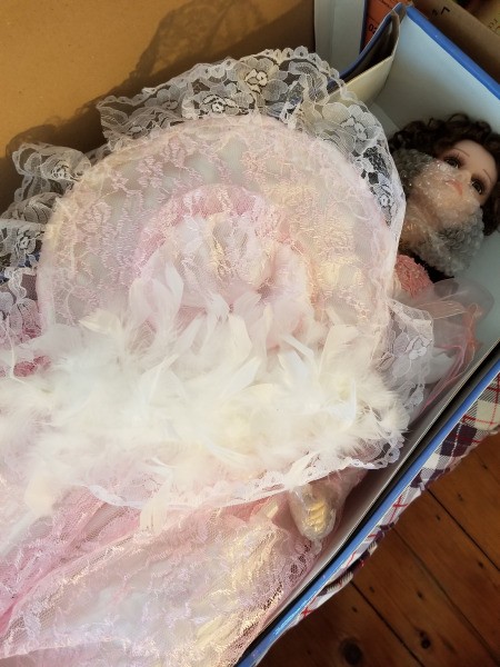 Identifying a Cathay Collection Porcelain Doll