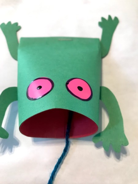 How to Make a Frog and Fly Catcher Game | ThriftyFun