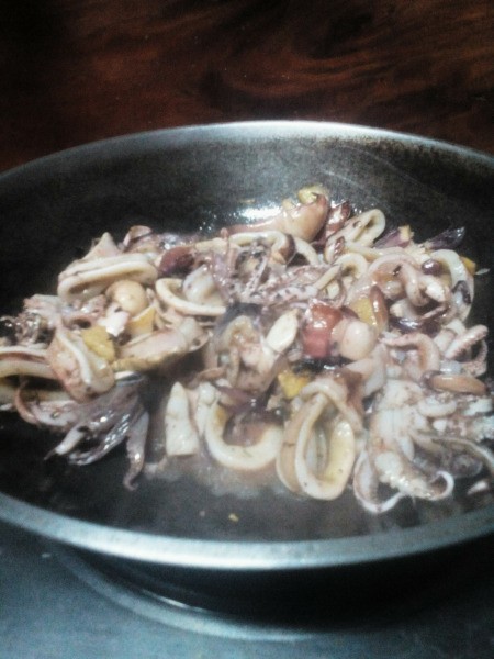 cooking sqid in the pan