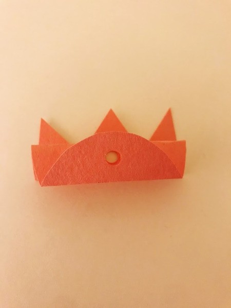 Tulip Straw Flowers - hole in folded flower