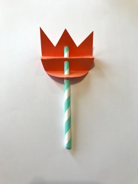 Tulip Straw Flowers - spread the flower open