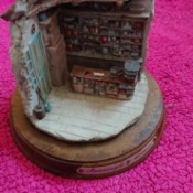 Value of a Leonardo Figure - inside a shop