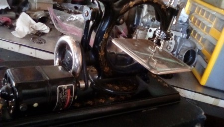 Finding the Value of a Vintage Sewing Machine