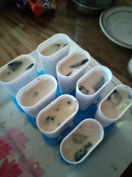batter in popsicle molds