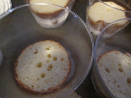 cupcake bottom in cup