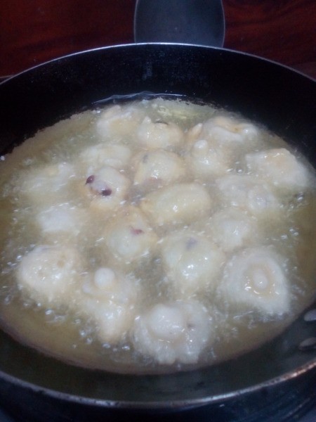 frying dough balls