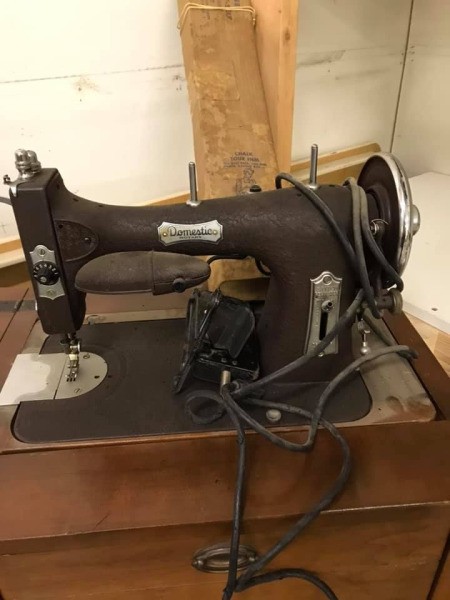 Advice for Choosing a Vintage Sewing Machine