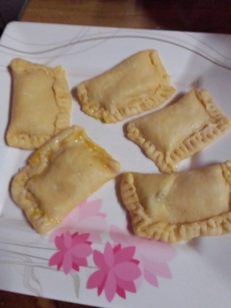 Mango Pocket Pies ready to fry