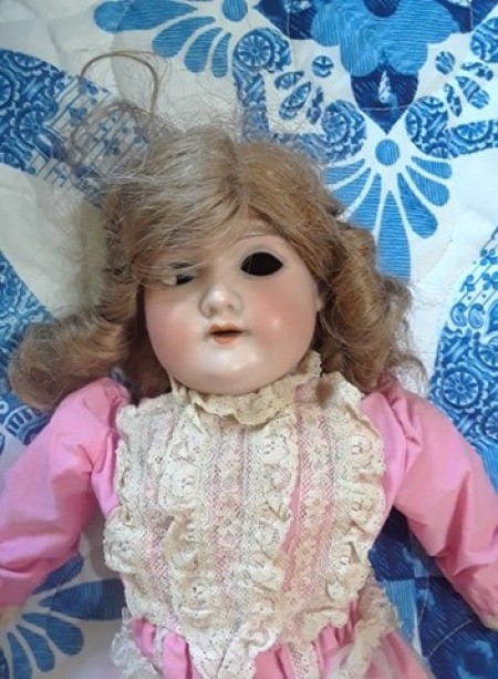Identifying Porcelain Doll from Germany