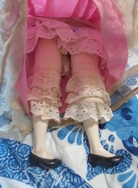 Identifying Porcelain Doll from Germany