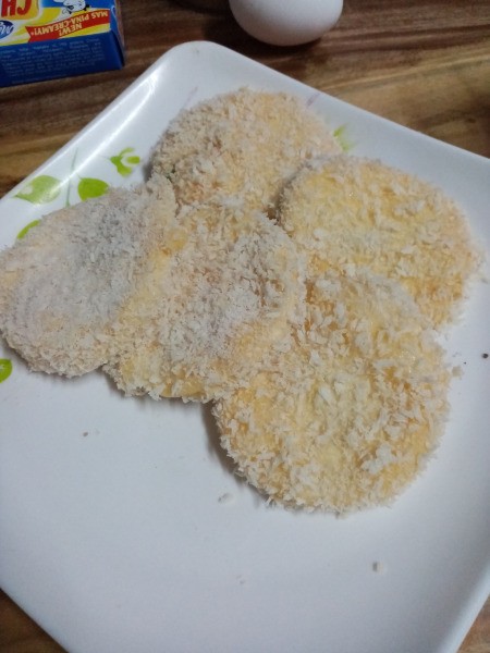 bread crumbs added to  Roundwiches