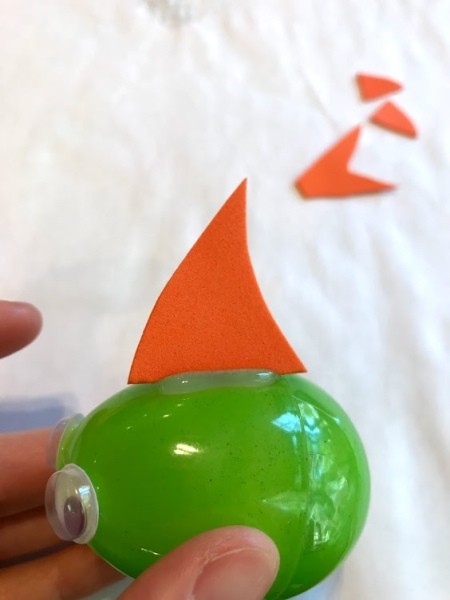 Baby Shark from Easter Egg - glue on fin