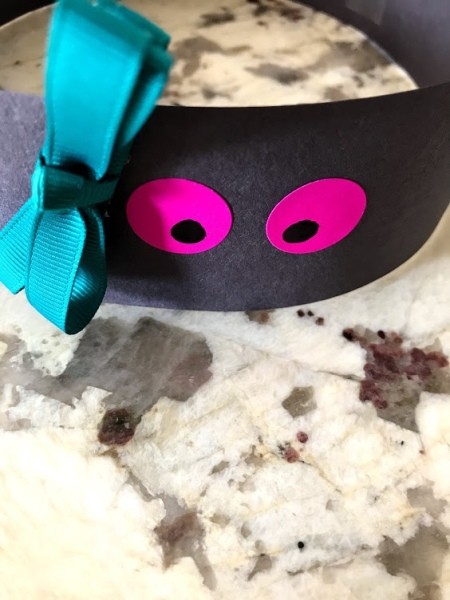 Paper Spider Hat - clipped to the spider hat