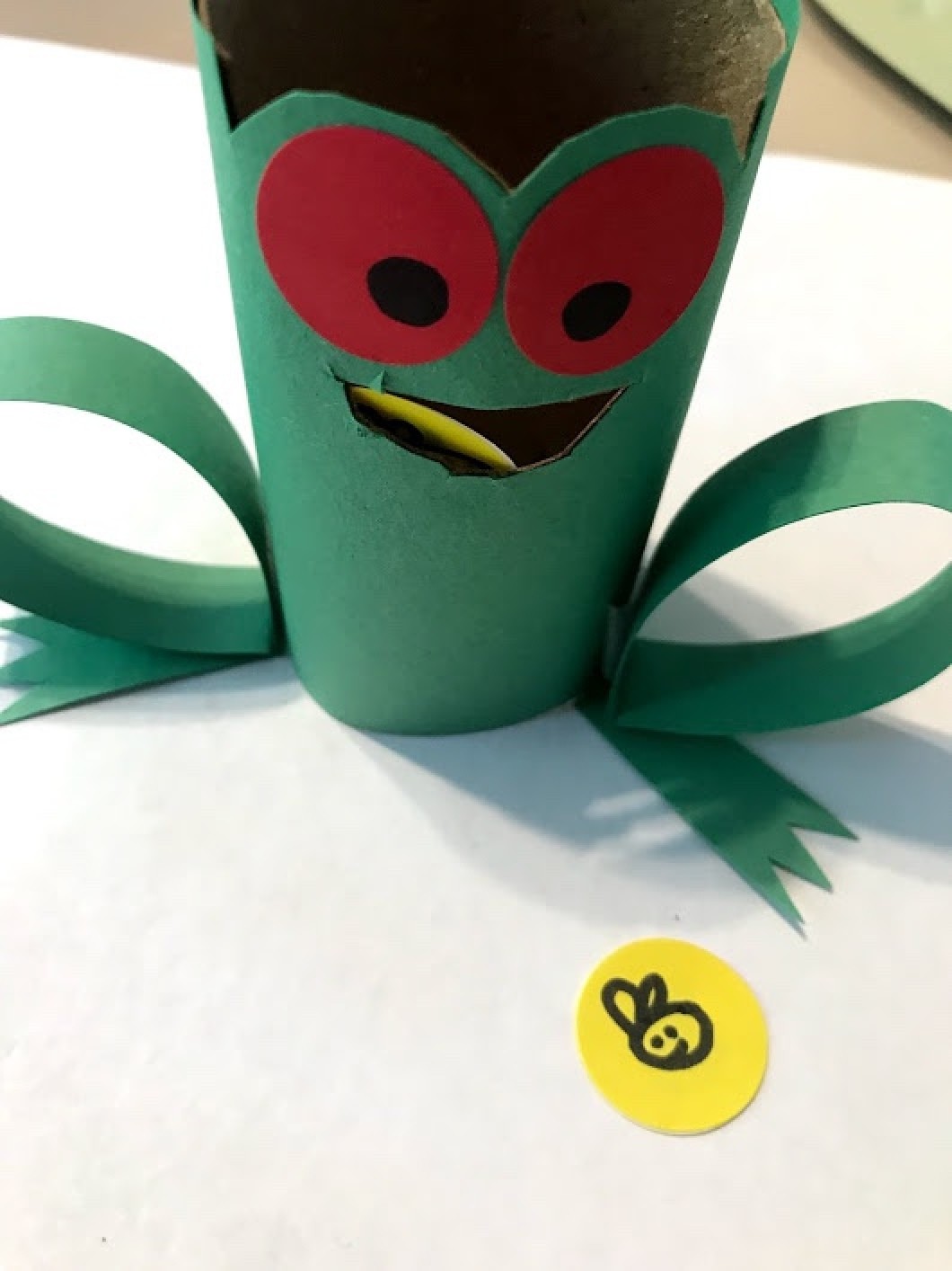 Making a Pet Frog from a Toilet Paper Tube ThriftyFun