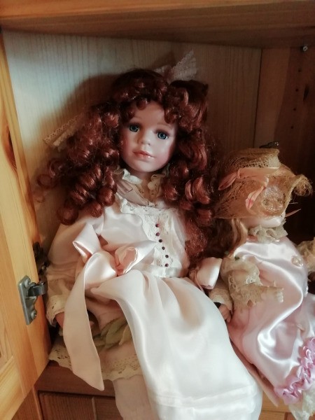Identification and Value of Porcelain Dolls