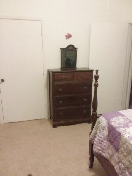 Value of Antique Welch Furniture Company Bedroom Set - dresser
