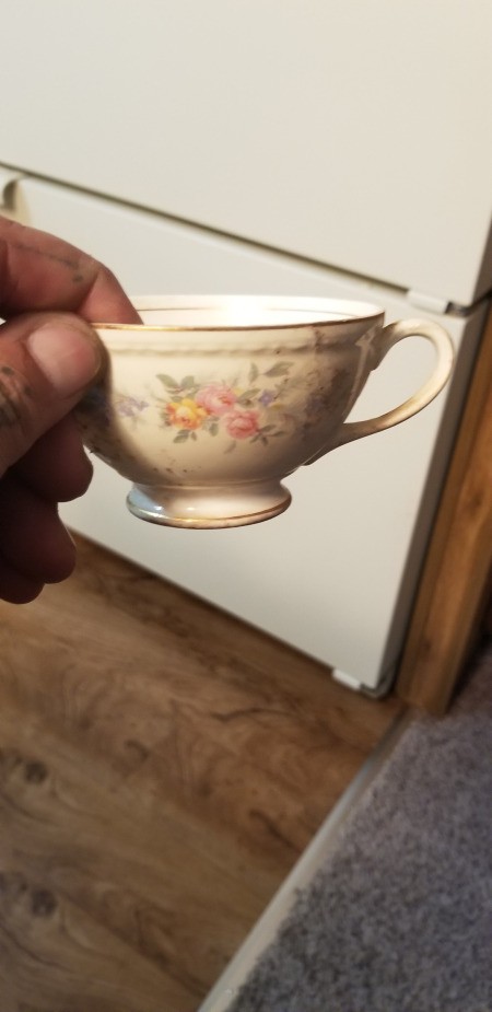 Value of Eggshell Georgian Homer Laughlin Dinnerware