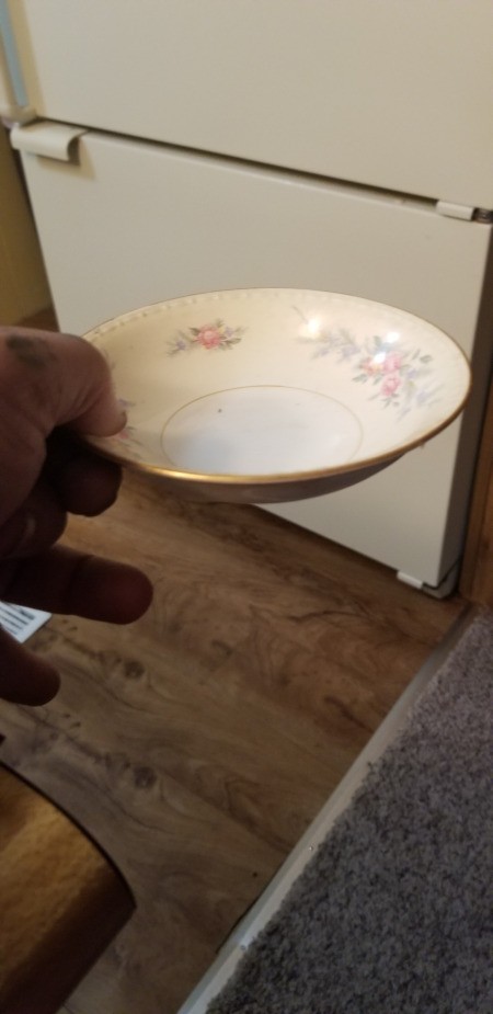 Value of Eggshell Georgian Homer Laughlin Dinnerware