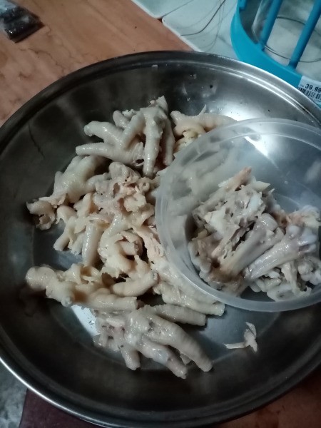deboning chicken feet