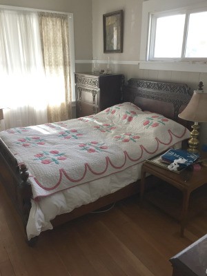 Value of a Vintage or Antique Solid Oak Bedroom Set - view of the room