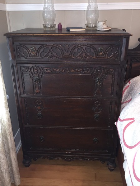 Value of a Vintage or Antique Solid Oak Bedroom Set