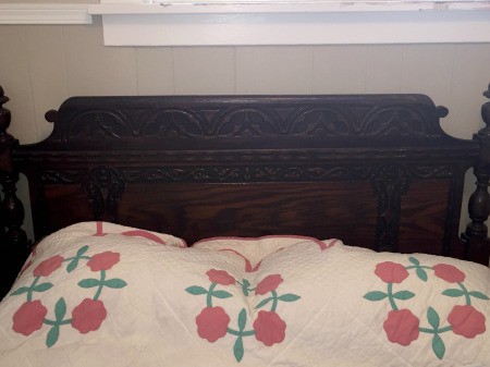 Value of a Vintage or Antique Solid Oak Bedroom Set