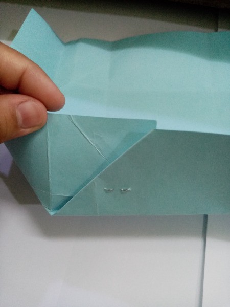 How to Make a Paper Office Supplies Container - view from the outside with temporary staple