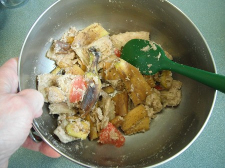 Use a Colander for Dust Free Final Serving of Cheerios - mix with food scraps to feed the chickens