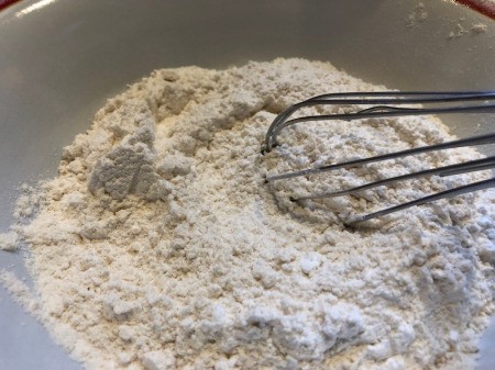 mixing flours & powders
