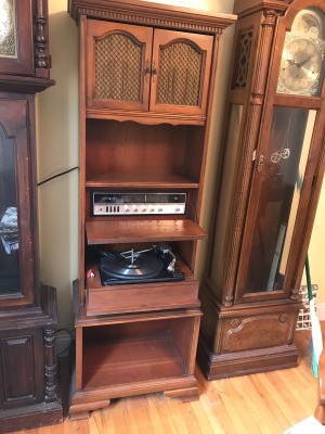 Value of a Vintage GE Upright Cabinet Radio and Record Player - tall cabinet with built-in record plaber