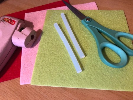 Easy Felt Flowers - supplies