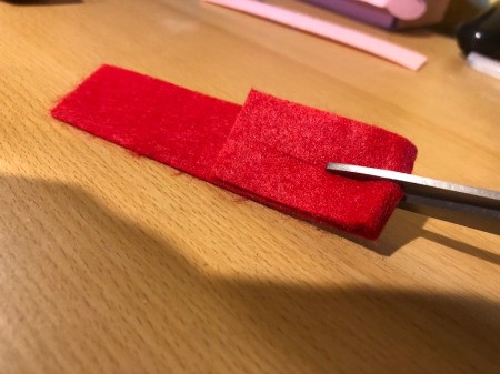 Easy Felt Flowers - fold again a bit looser and cut another slit