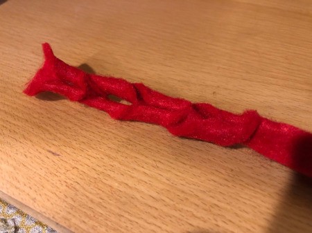 Easy Felt Flowers - continue until you have gone through all of the holes