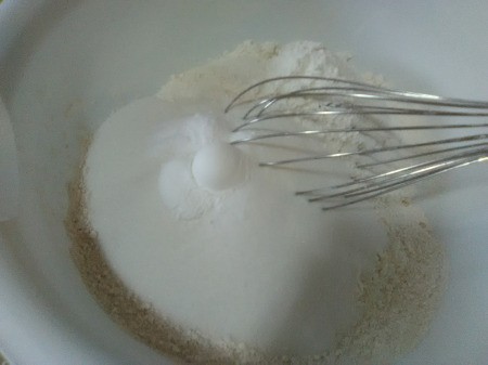 whisking flour & sugar