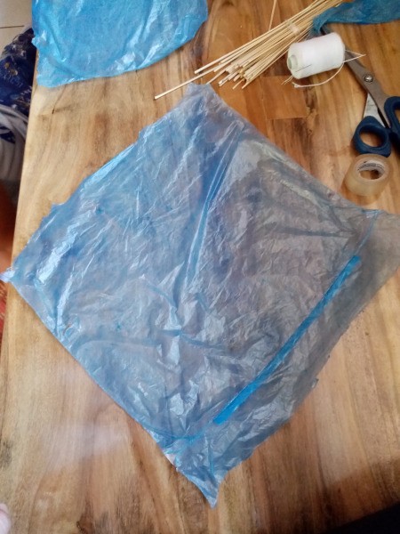 How to Make a Mini Kiddie Kite - cut it out to make a diamond shape