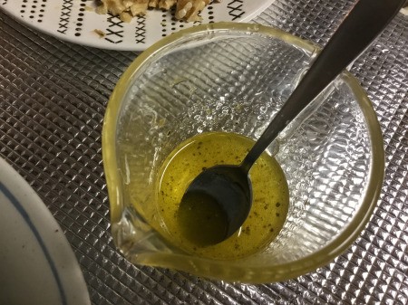 mixed salad dressing