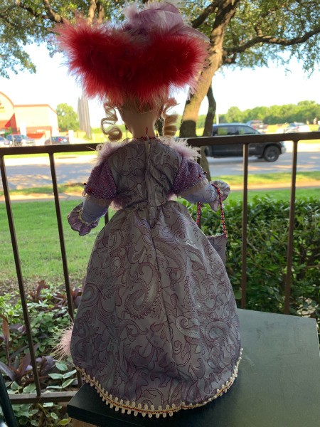 Identifying a Porcelain Doll