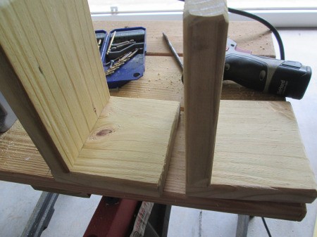 Making Super Easy Wooden Bookends - ready to paint