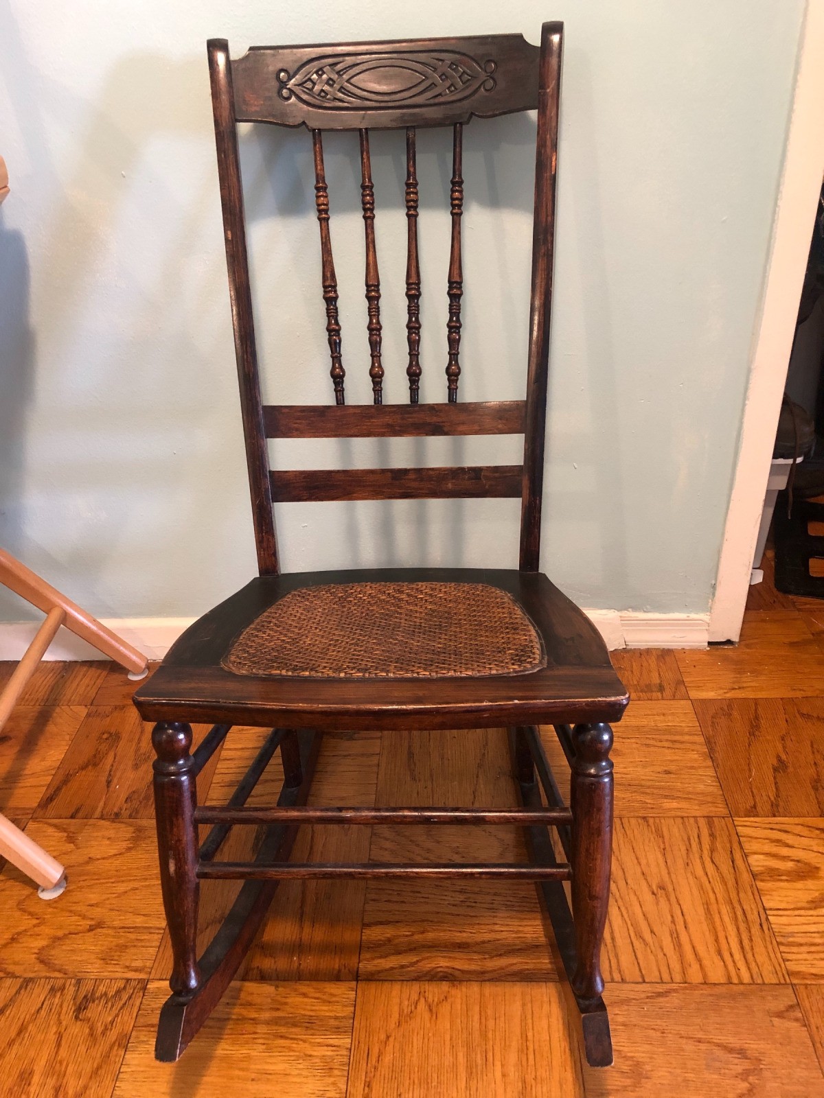 antique rocking chairs 1800s value